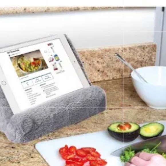 Summer & Rose Faux Fur Book & Tablet Pillow - Picture 4 of 10